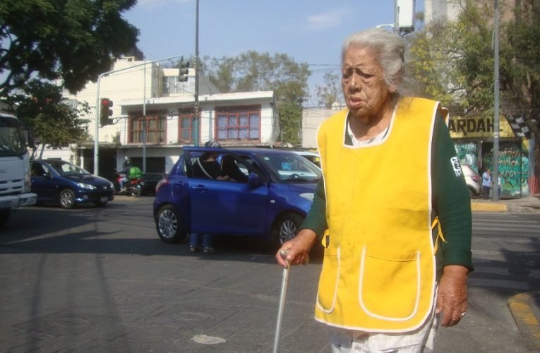 Los derechos humanos frente al reto de ceder o restringir derechos ganados por las luchas históricas