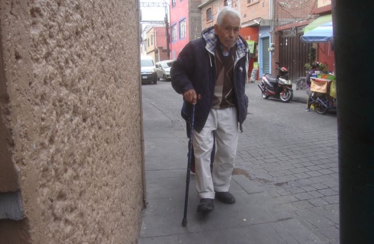 El edadismo, la más devastadora forma de discriminación de las personas mayores